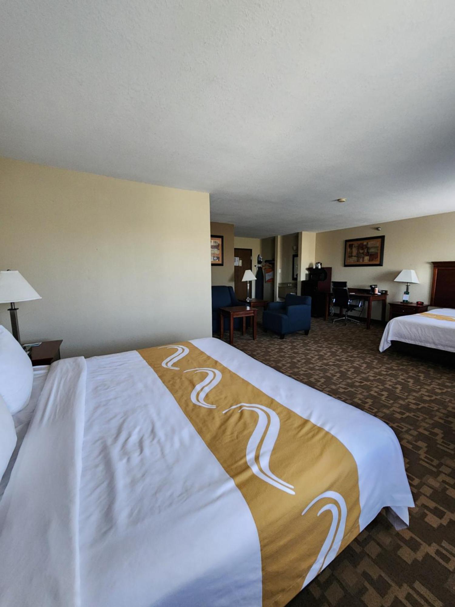 Quality Inn I-70 At Wanamaker Topeka Ngoại thất bức ảnh