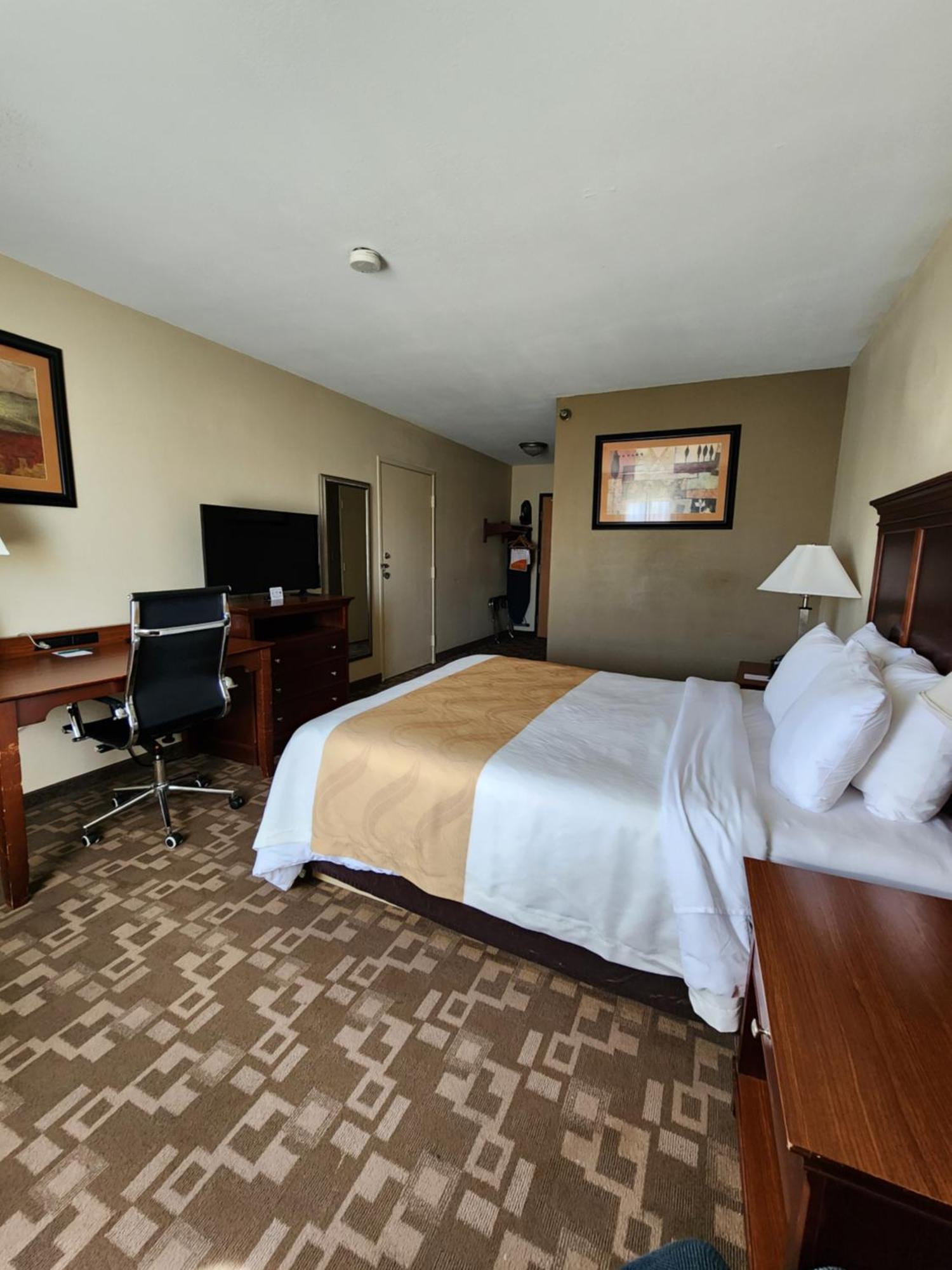 Quality Inn I-70 At Wanamaker Topeka Ngoại thất bức ảnh