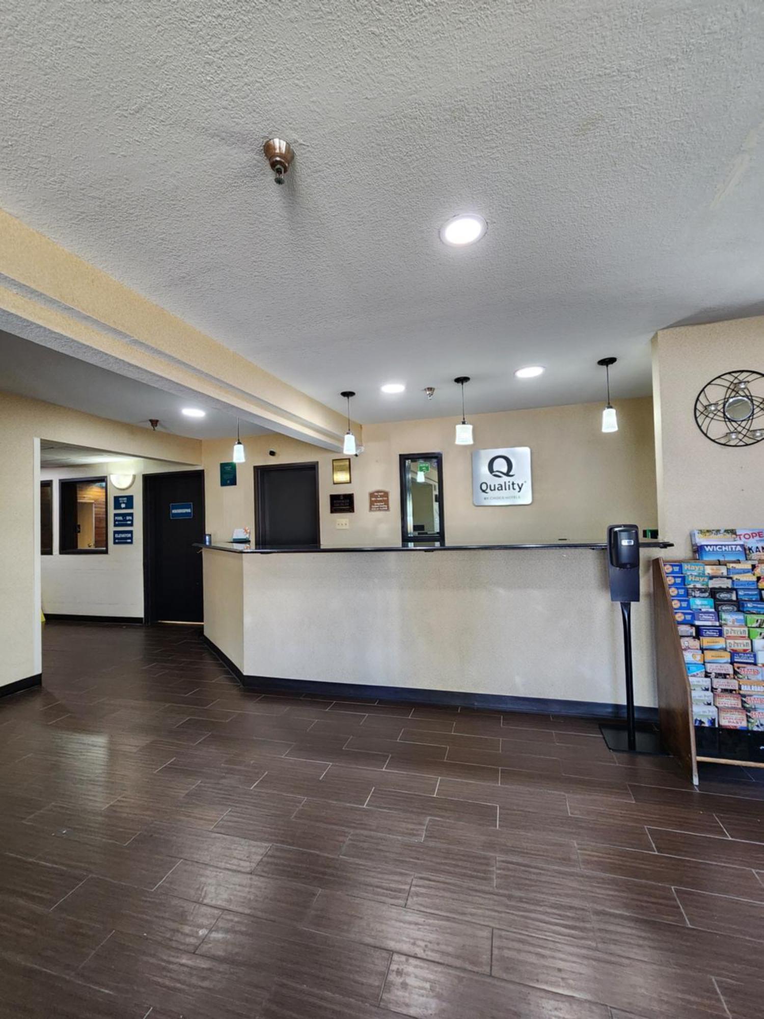 Quality Inn I-70 At Wanamaker Topeka Ngoại thất bức ảnh