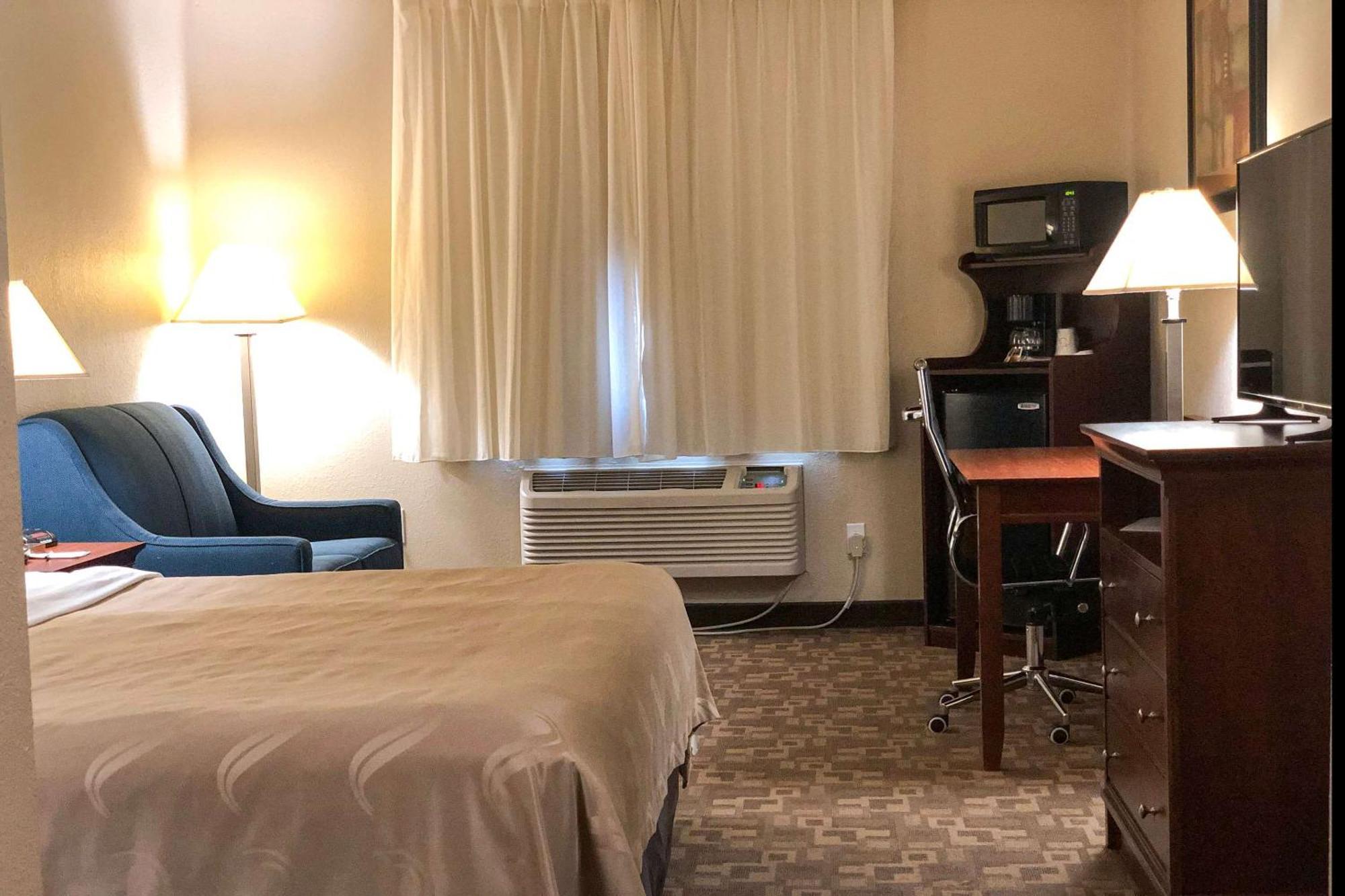 Quality Inn I-70 At Wanamaker Topeka Ngoại thất bức ảnh