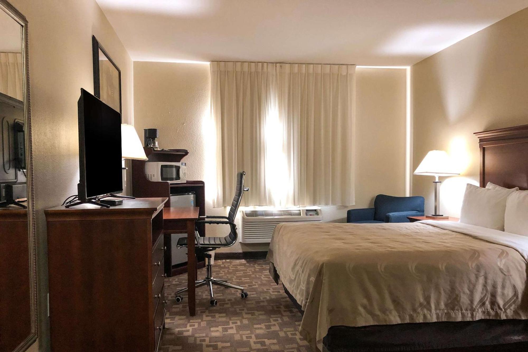 Quality Inn I-70 At Wanamaker Topeka Ngoại thất bức ảnh