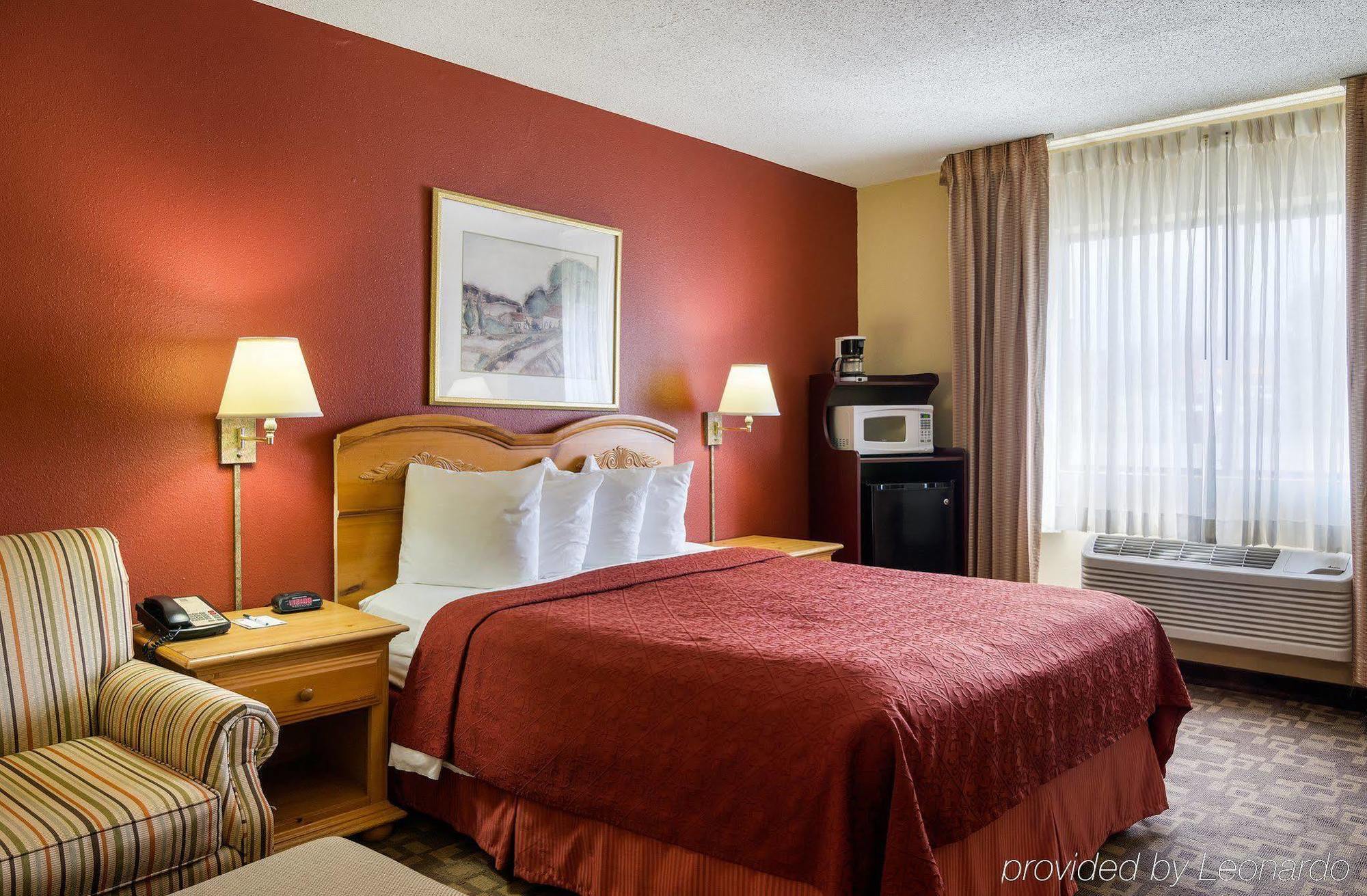 Quality Inn I-70 At Wanamaker Topeka Ngoại thất bức ảnh