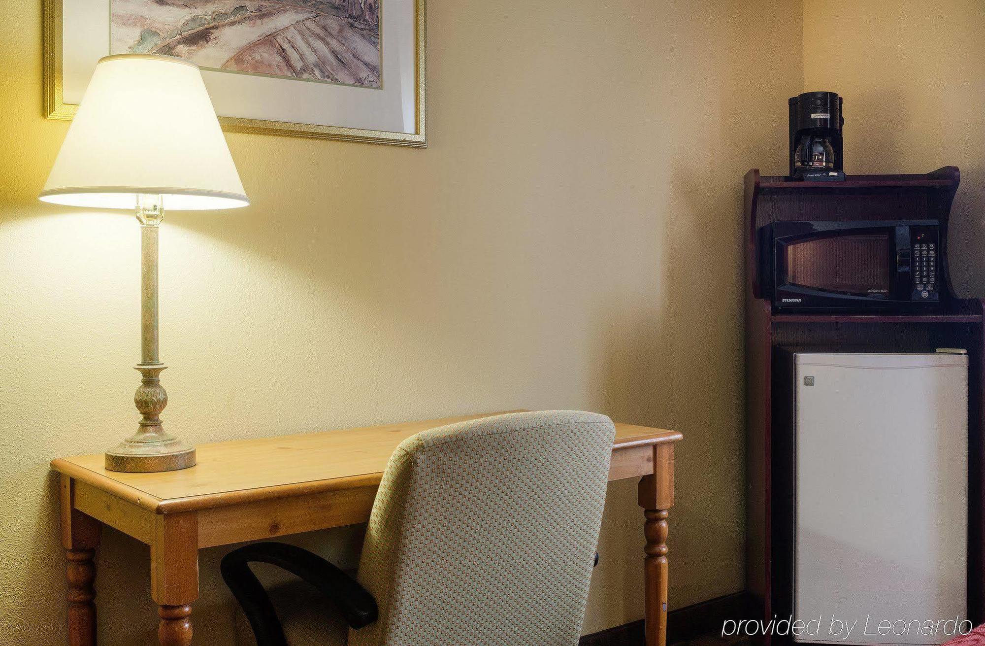 Quality Inn I-70 At Wanamaker Topeka Ngoại thất bức ảnh