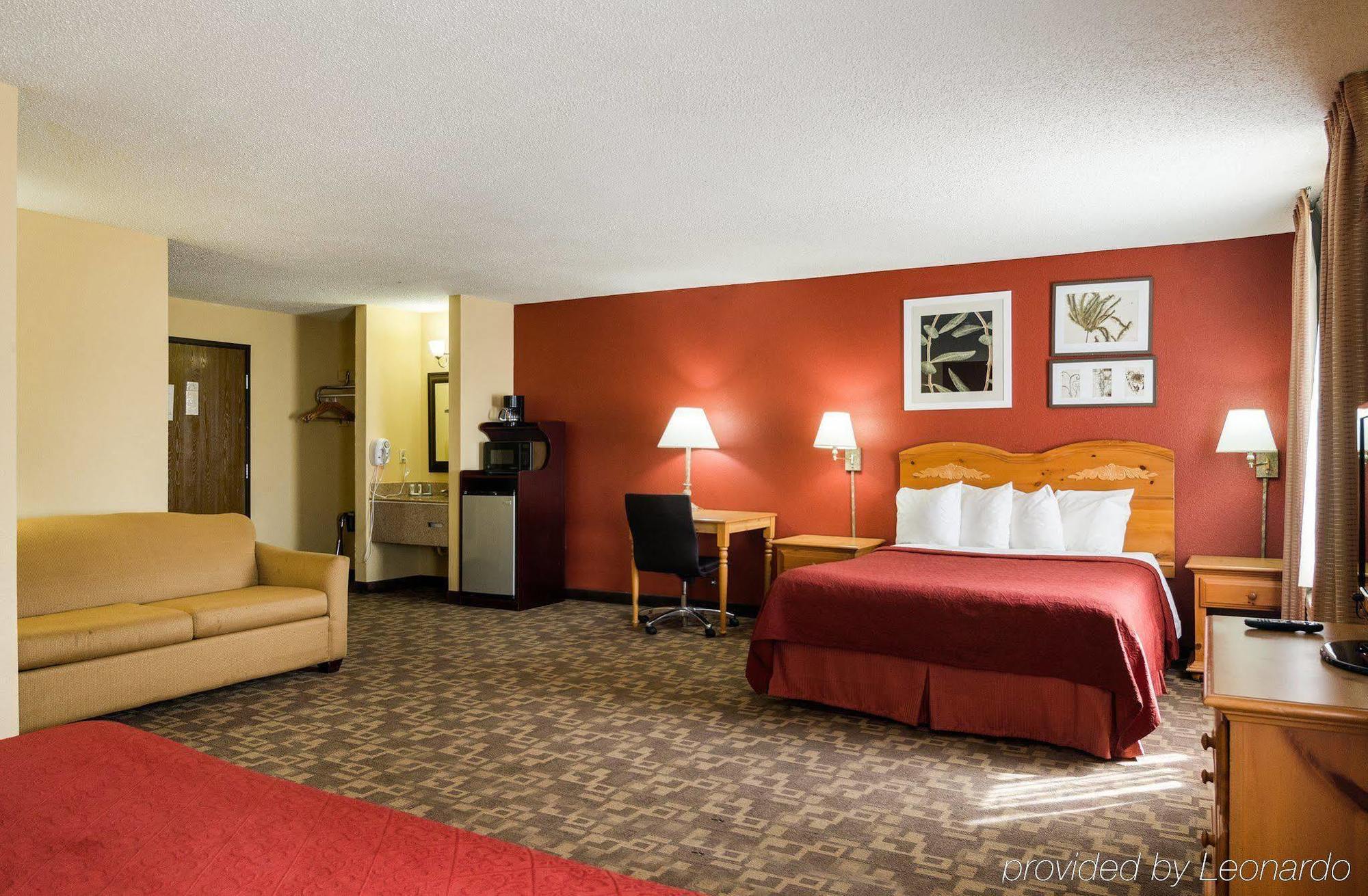 Quality Inn I-70 At Wanamaker Topeka Ngoại thất bức ảnh