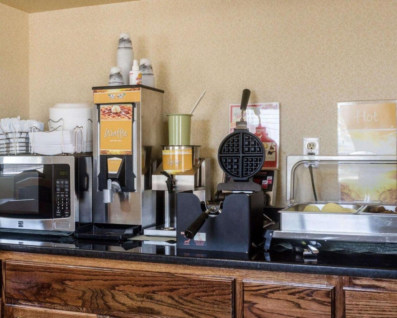 Quality Inn I-70 At Wanamaker Topeka Ngoại thất bức ảnh