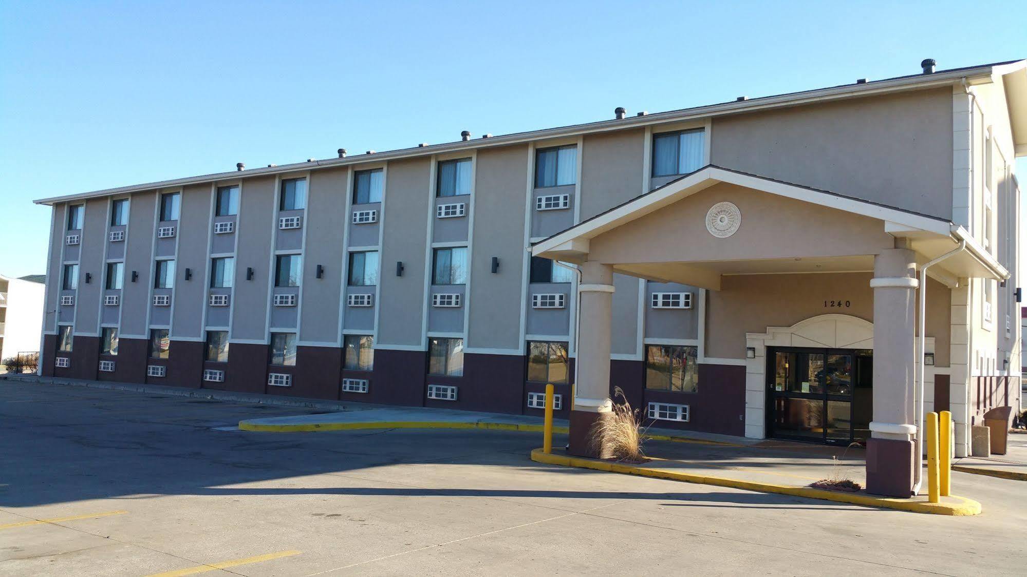 Quality Inn I-70 At Wanamaker Topeka Ngoại thất bức ảnh